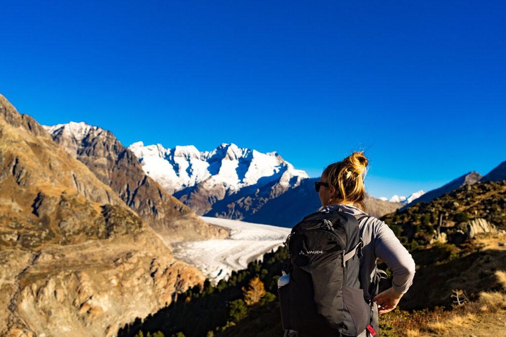 Hiking Tours in Swiss Mountains 