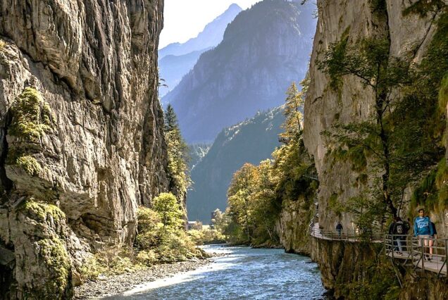 Aare Gorge journey from Lucerne